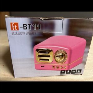 Retro Bluetooth speaker